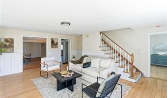 37 Phillip St, Coventry, RI 02816