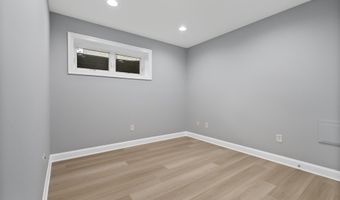 7119 BARRY Rd, Alexandria, VA 22315