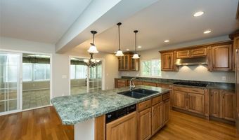 693 Woodrun Ct, Ballwin, MO 63021