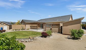 123 Hood Dr, Dayton, NV 89403
