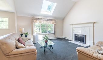 37 Yearling Run Rd, Bourne, MA 02532