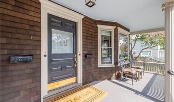 14 Greenough Pl B, Newport, RI 02840