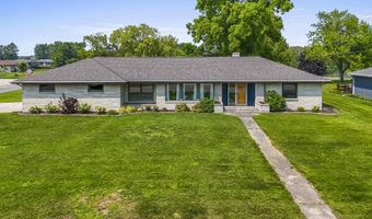 325 W GREENFIELD Ave, Algoma, WI 54201
