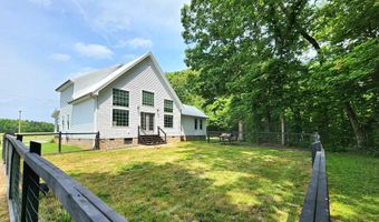 285 Tom White Rd, Big Sandy, TN 38221