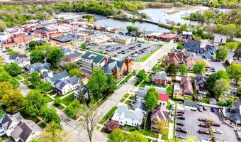223 N Walnut St, Allegan, MI 49010