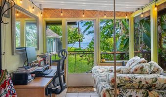 51-529 Kamehameha Hwy 7, Kaaawa, HI 96730