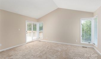 2 New Cross South S, Asheville, NC 28805
