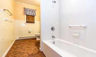 16 Pennsylvania Ave, Jamestown, RI 02835