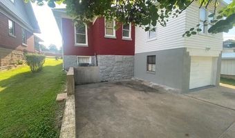 309 N 12th St, Atchison, KS 66002