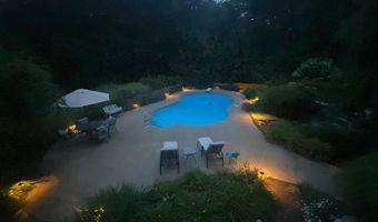 83 Rolling Hill Dr, Exeter, RI 02822