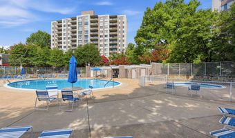 8315 N BROOK Ln 2-902, Bethesda, MD 20814