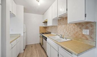 5700 Baltimore Dr 232, La Mesa, CA 91942