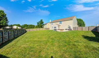 8557 Vyners Ln, Avon, IN 46123