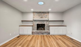 17 Pine Grove Dr, Batesville, IN 47006