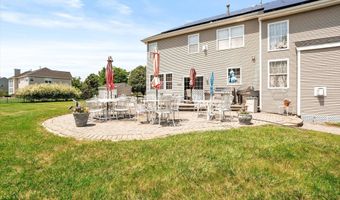 9 Denise Dr, Allentown, NJ 08501