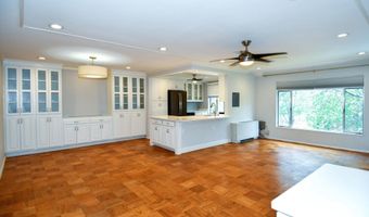 5301 WESTBARD Cir 419, Bethesda, MD 20816