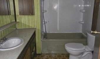 918 Oakwood Dr 081, Altoona, PA 16601