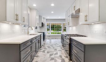 5019 FLEMING Dr, Annandale, VA 22003