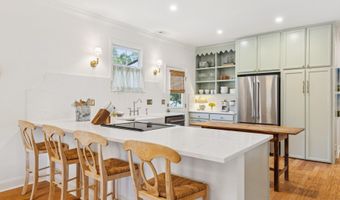 1711 Duke St, Beaufort, SC 29902