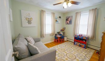 14 Willow Dr, Cranston, RI 02920