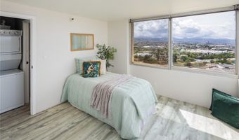 1060 Kamehameha Hwy 2002B, Pearl City, HI 96782