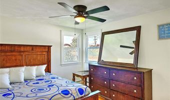8 Ashby St, Johnston, RI 02919