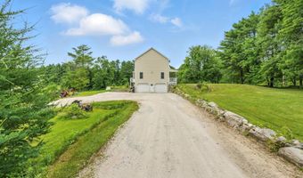 734 High St, Candia, NH 03034