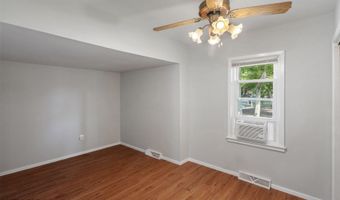 55 Oregon Ave, Middletown, NJ 07748