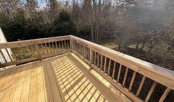37 Magnolia Ln, Belmont, NH 03220