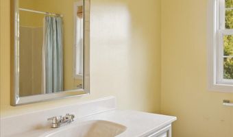 316 Waseca Ave, Barrington, RI 02806