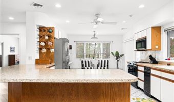 21 Fairview Ave, Hopkinton, RI 02832