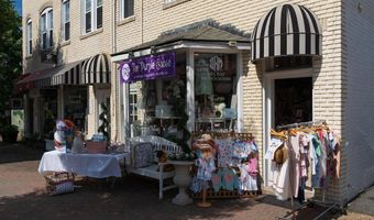 2302 SANFORD St, Alexandria, VA 22301
