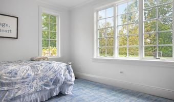 50 Kenyon Ave, East Greenwich, RI 02818