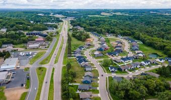 1604 St Andrews Dr, Altoona, WI 54720
