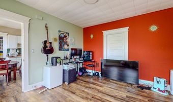 174 Fairview Ave, Bridgeport, CT 06606