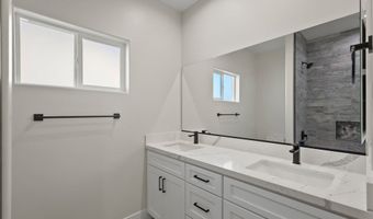 19707 Roanoke Rd, Apple Valley, CA 92307