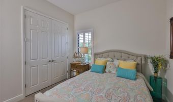 6016 SHADOWLAKE Dr, Apollo Beach, FL 33572