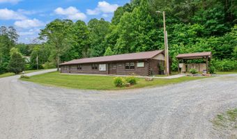 2052 Granny Squirrel Dr, Andrews, NC 28901