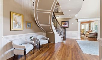 241 Monmouth Ave, Atlantic Highlands, NJ 07716