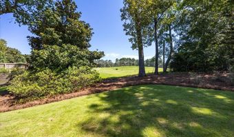 1153 Saint Andrews Dr, Macon, GA 31210