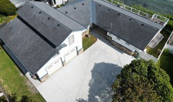 429 BUENA VISTA Loop, Brookings, OR 97415