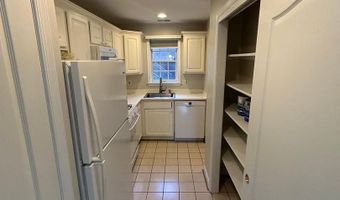6924 FAIRFAX Dr #140, Arlington, VA 22213