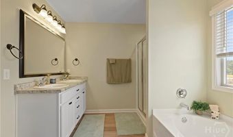 1447 Arnold Dr SE, Allenhurst, GA 31301
