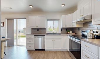 1103 11th St, Benton City, WA 99320