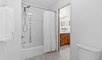 405 Riverside Cir, Anoka, MN 55303