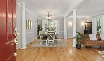 20323 BOWFONDS St, Ashburn, VA 20147
