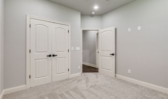 27 Brierfield Ln, Bella Vista, AR 72714
