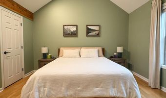 55 Manorwood Dr 55, Branford, CT 06405