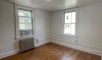 31 E 32ND St, Bayonne, NJ 07002