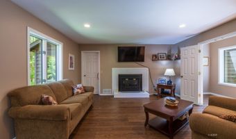180 Longview Heights Rd, Athens, OH 45701